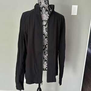 Men’s Lululemon Large Zip-up Jacket